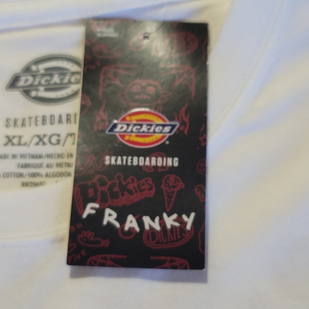 NWT Dickies Skateboarding T-Shirt Mens XL White Franky Villani Vampire L/S NEW - Picture 4 of 12